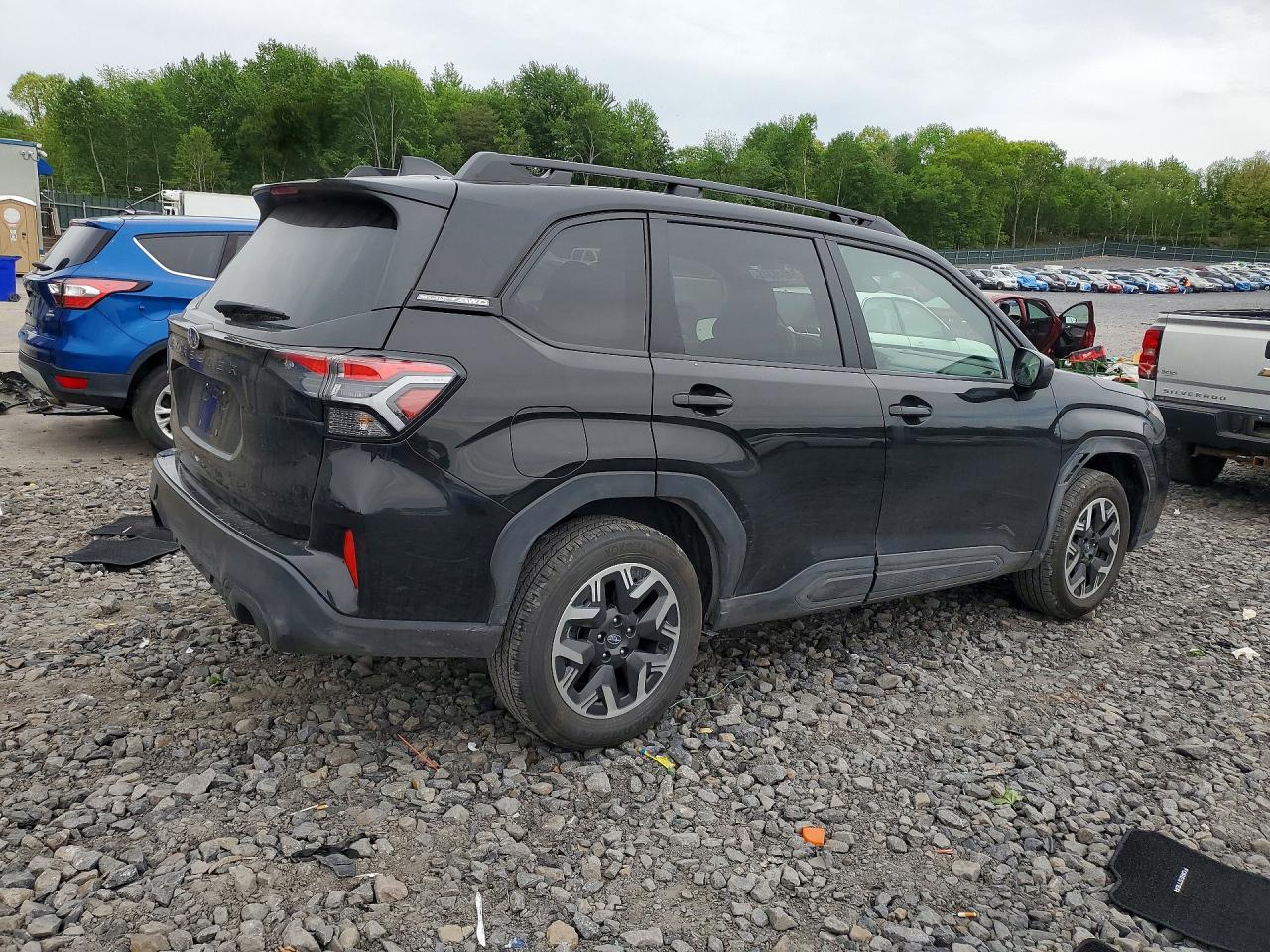 2025 SUBARU FORESTER