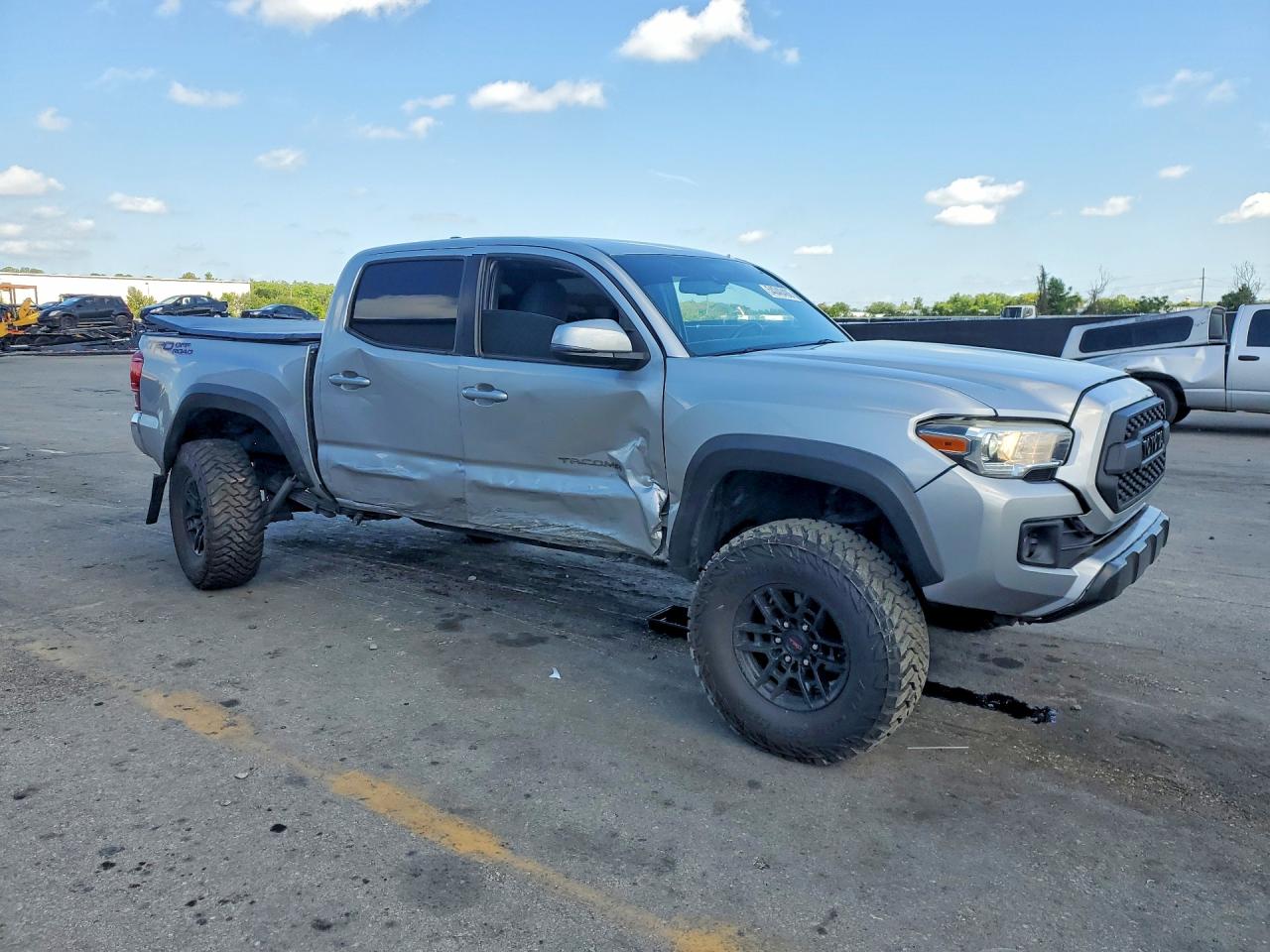 2018 TOYOTA TACOMA