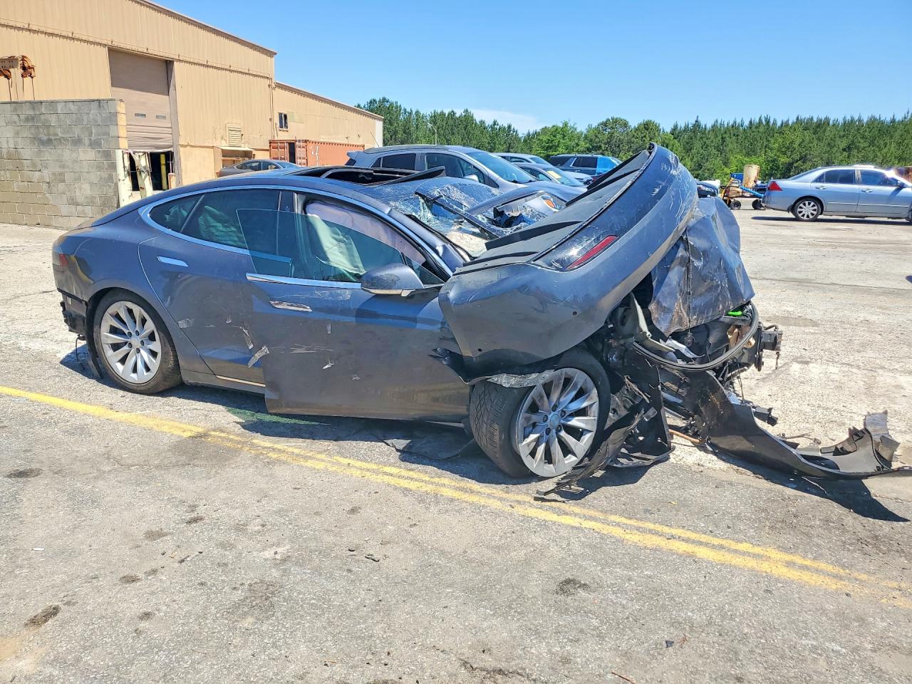 2016 TESLA MODEL S