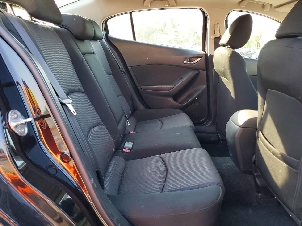 2016 MAZDA 3