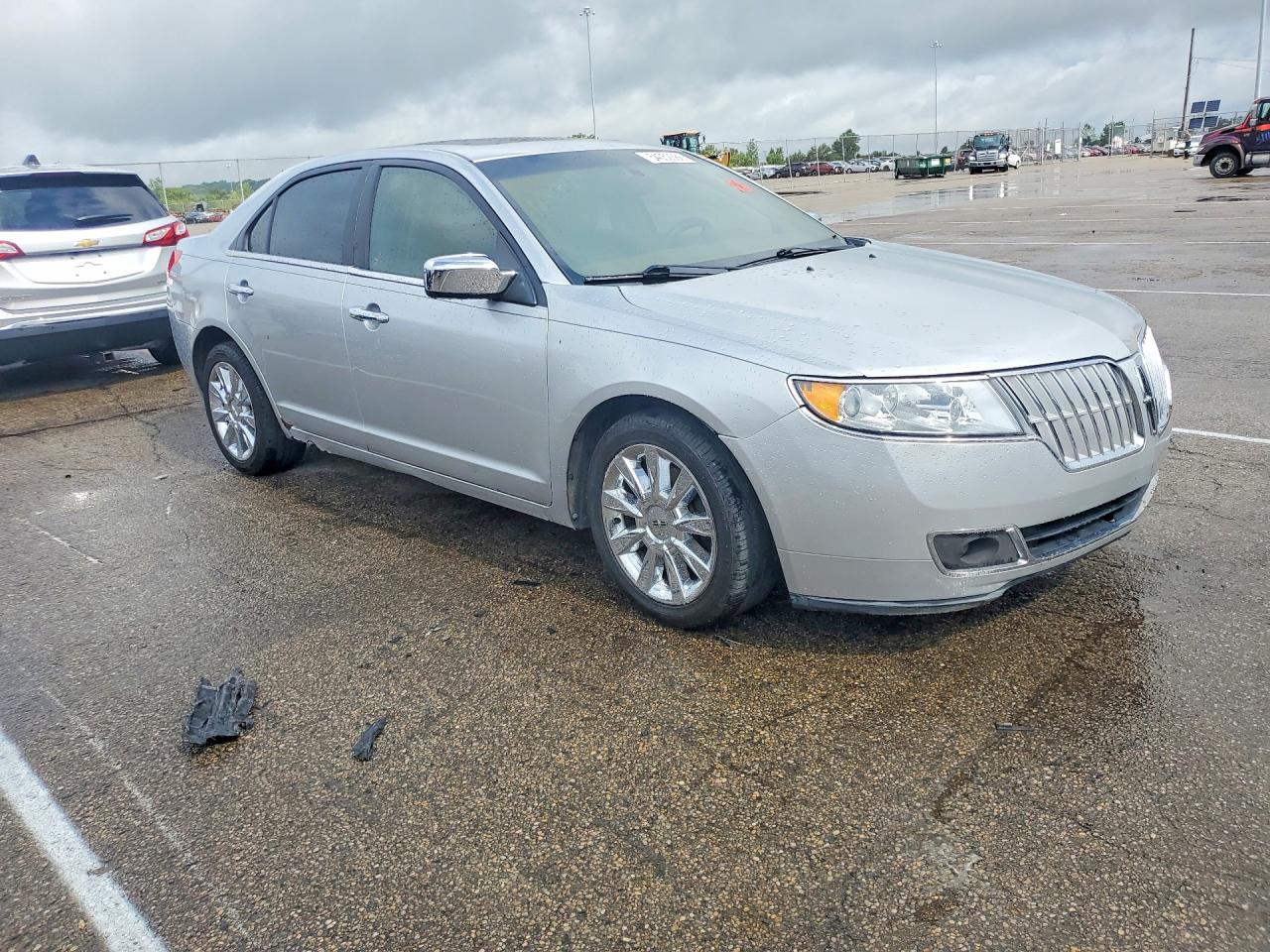 2012 LINCOLN MKZ