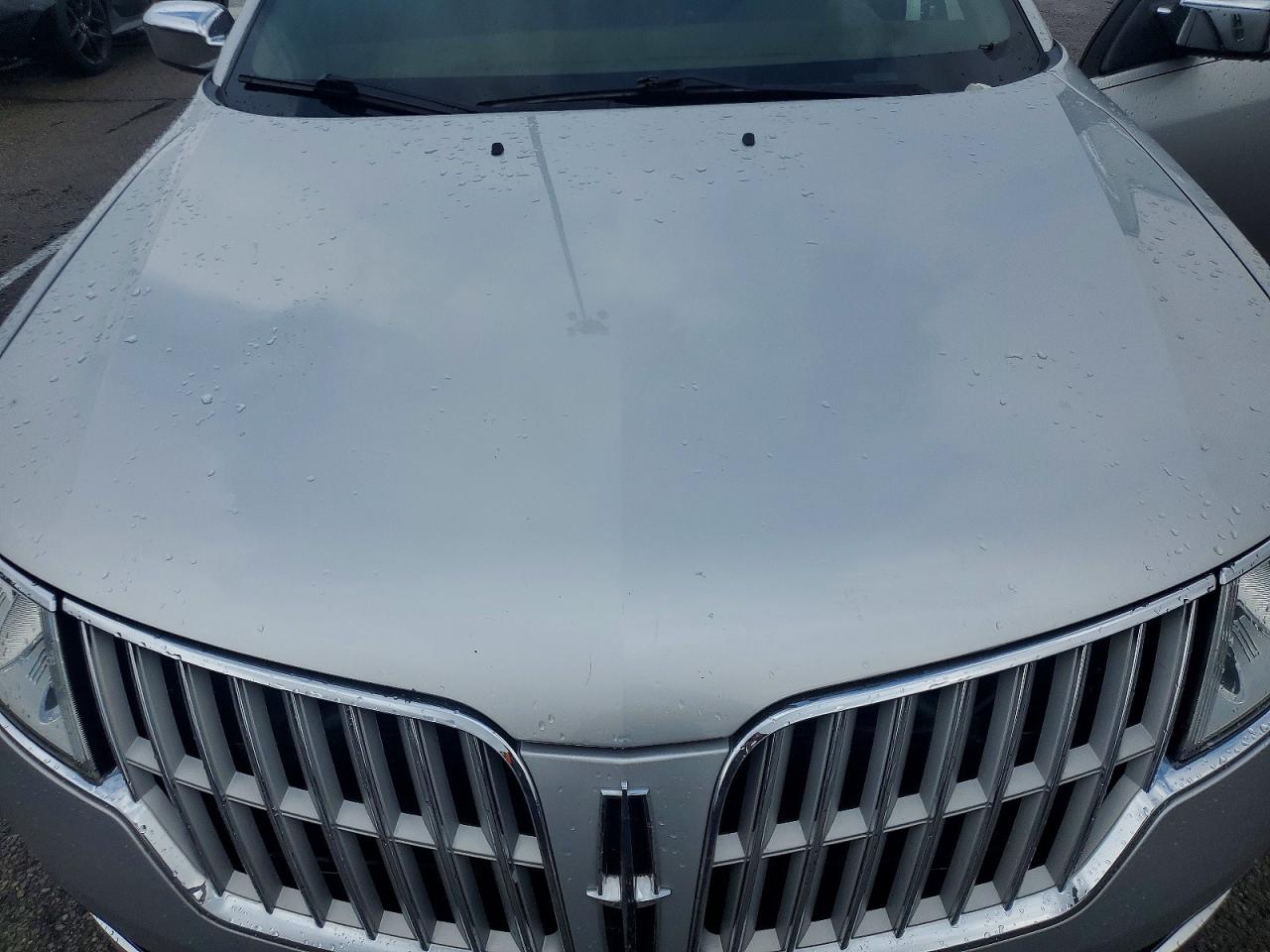 2012 LINCOLN MKZ