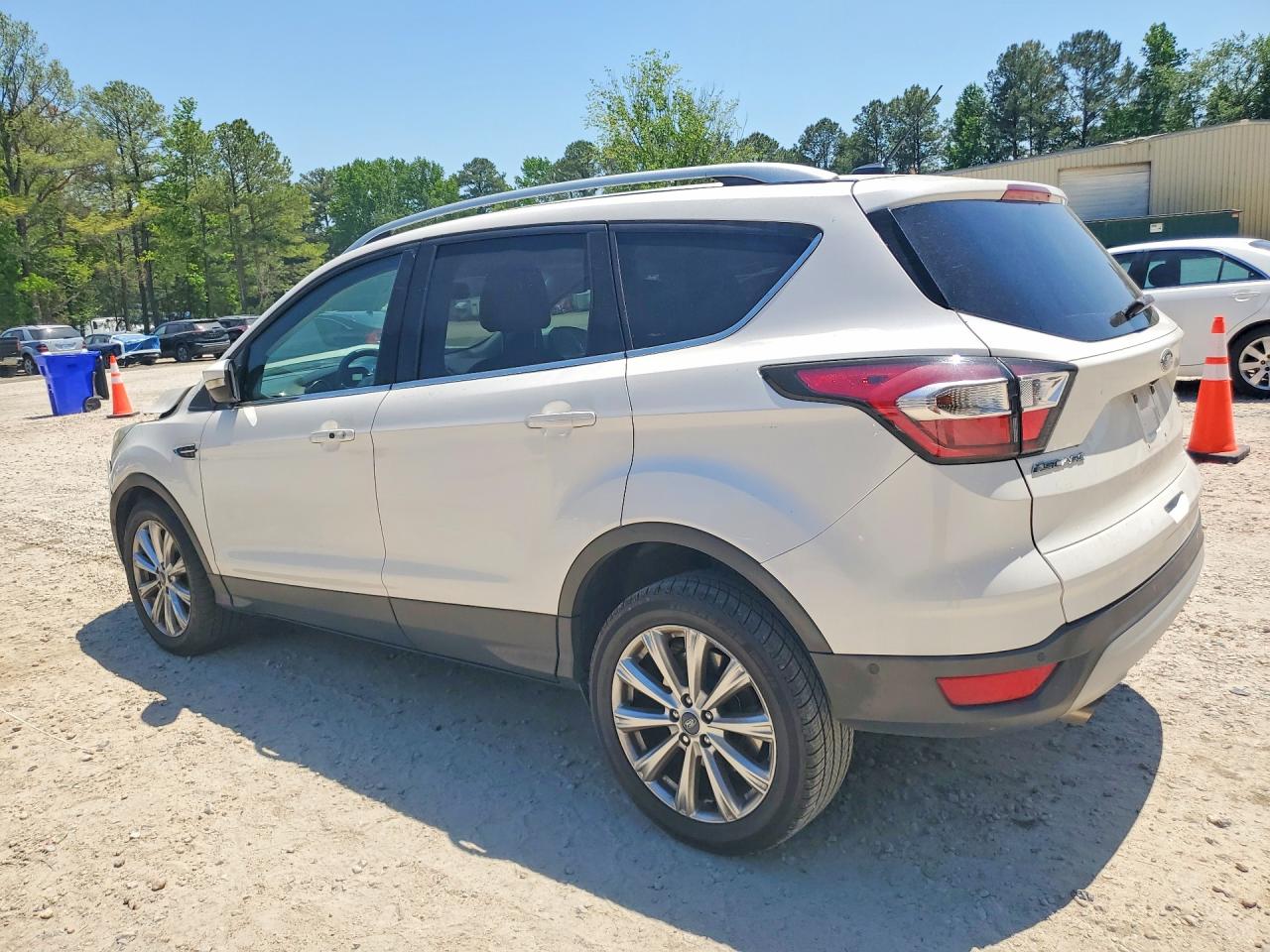 2017 FORD ESCAPE