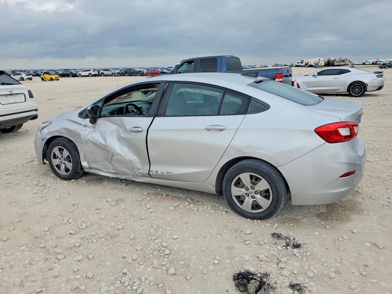 2017 CHEVROLET CRUZE