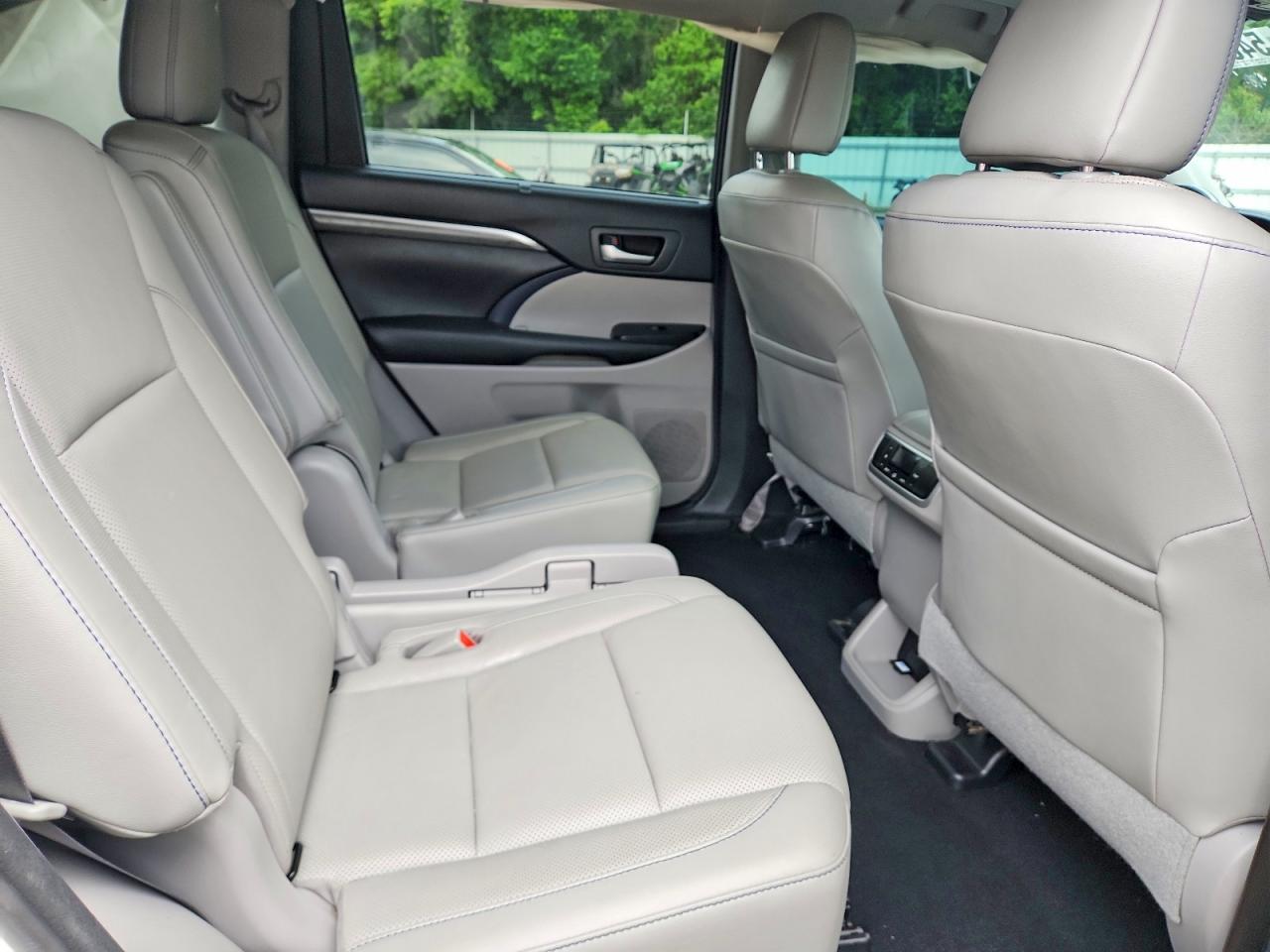 2018 TOYOTA HIGHLANDER