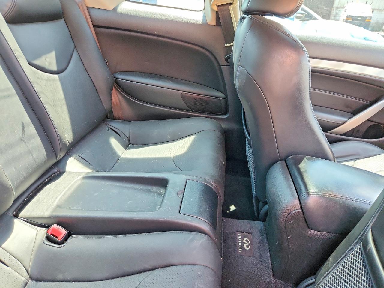 2014 INFINITI Q60