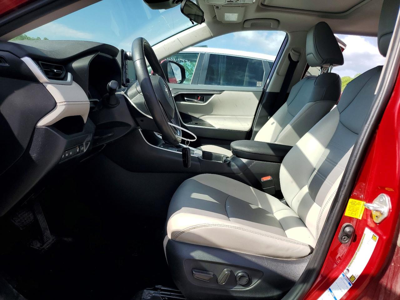 2020 TOYOTA RAV4