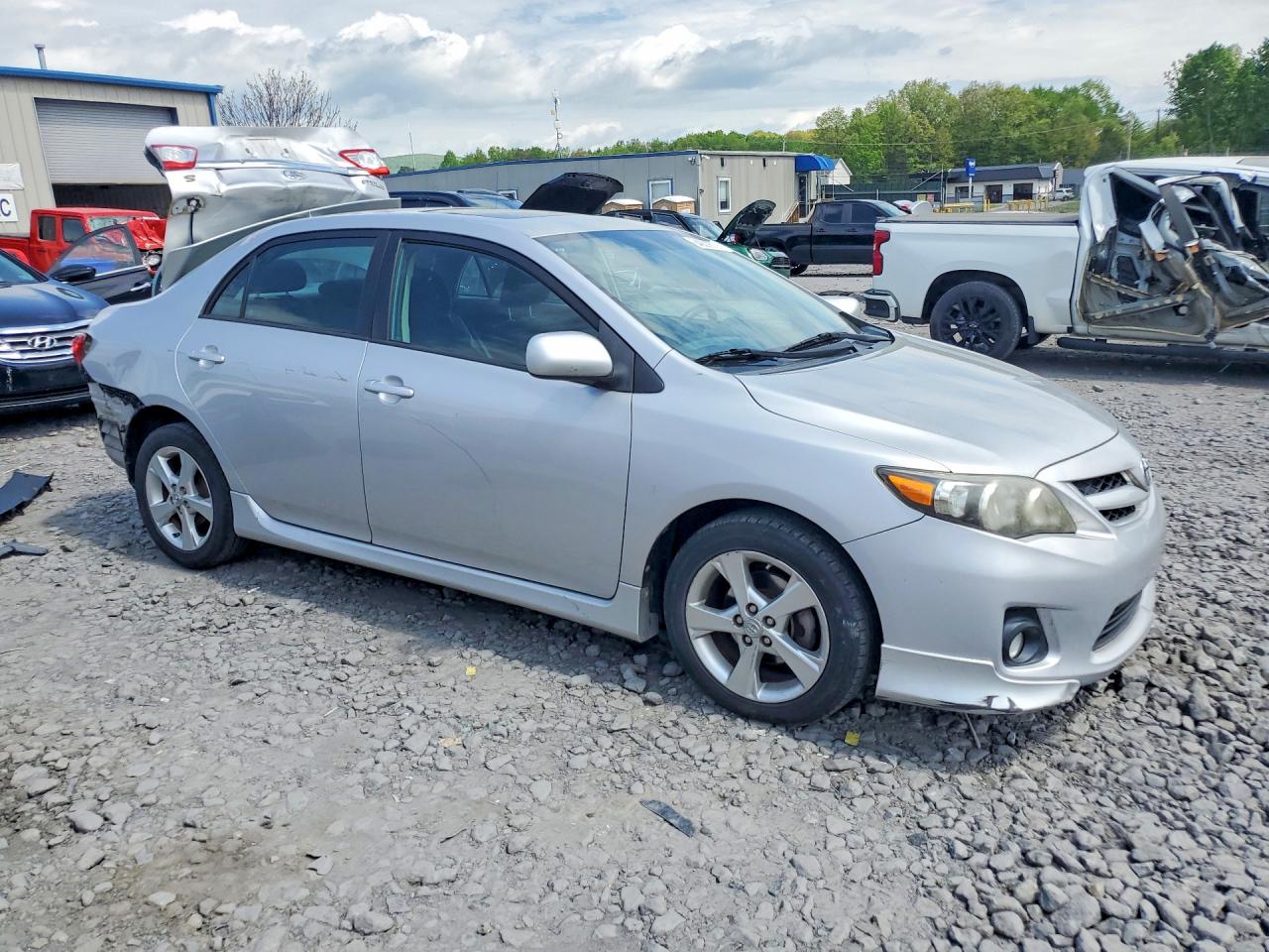 2011 TOYOTA COROLLA