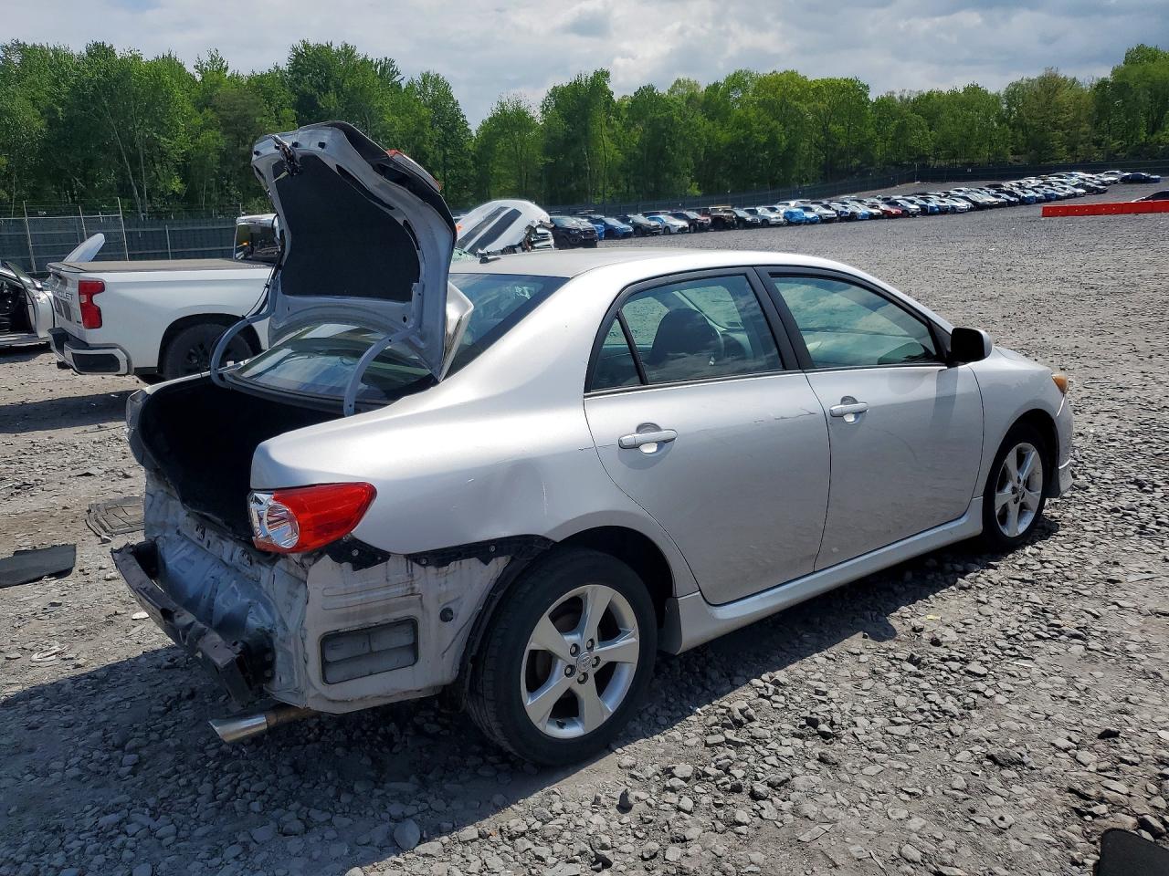 2011 TOYOTA COROLLA