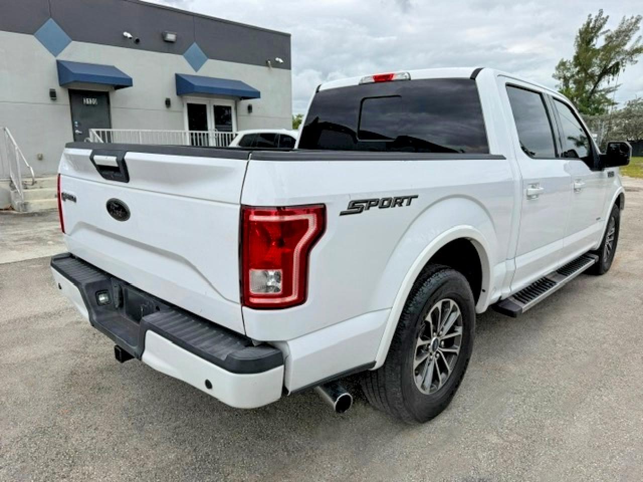 2016 FORD F150