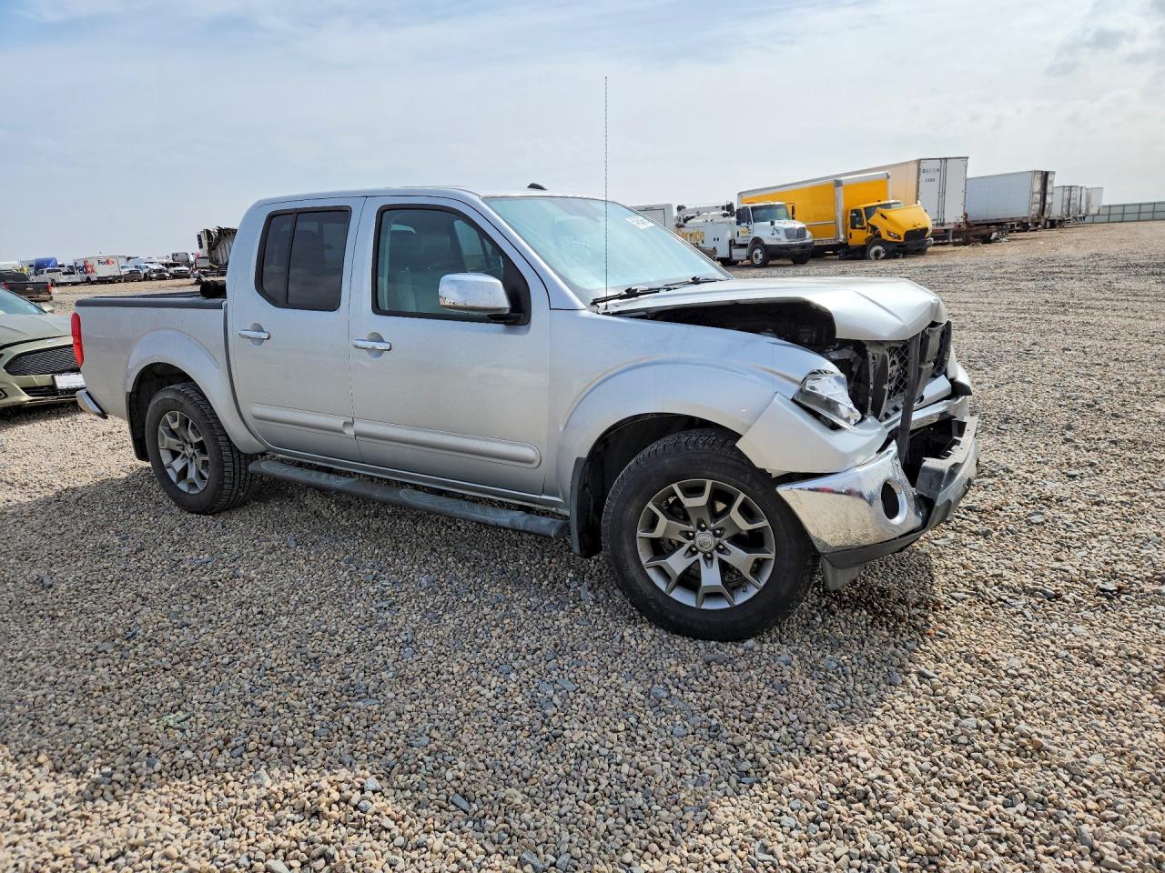 2019 NISSAN FRONTIER