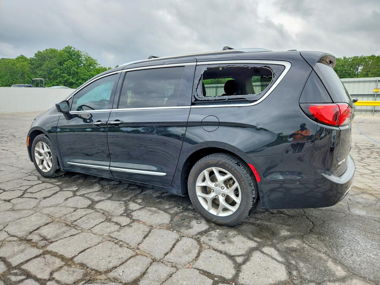 2020 CHRYSLER PACIFICA
