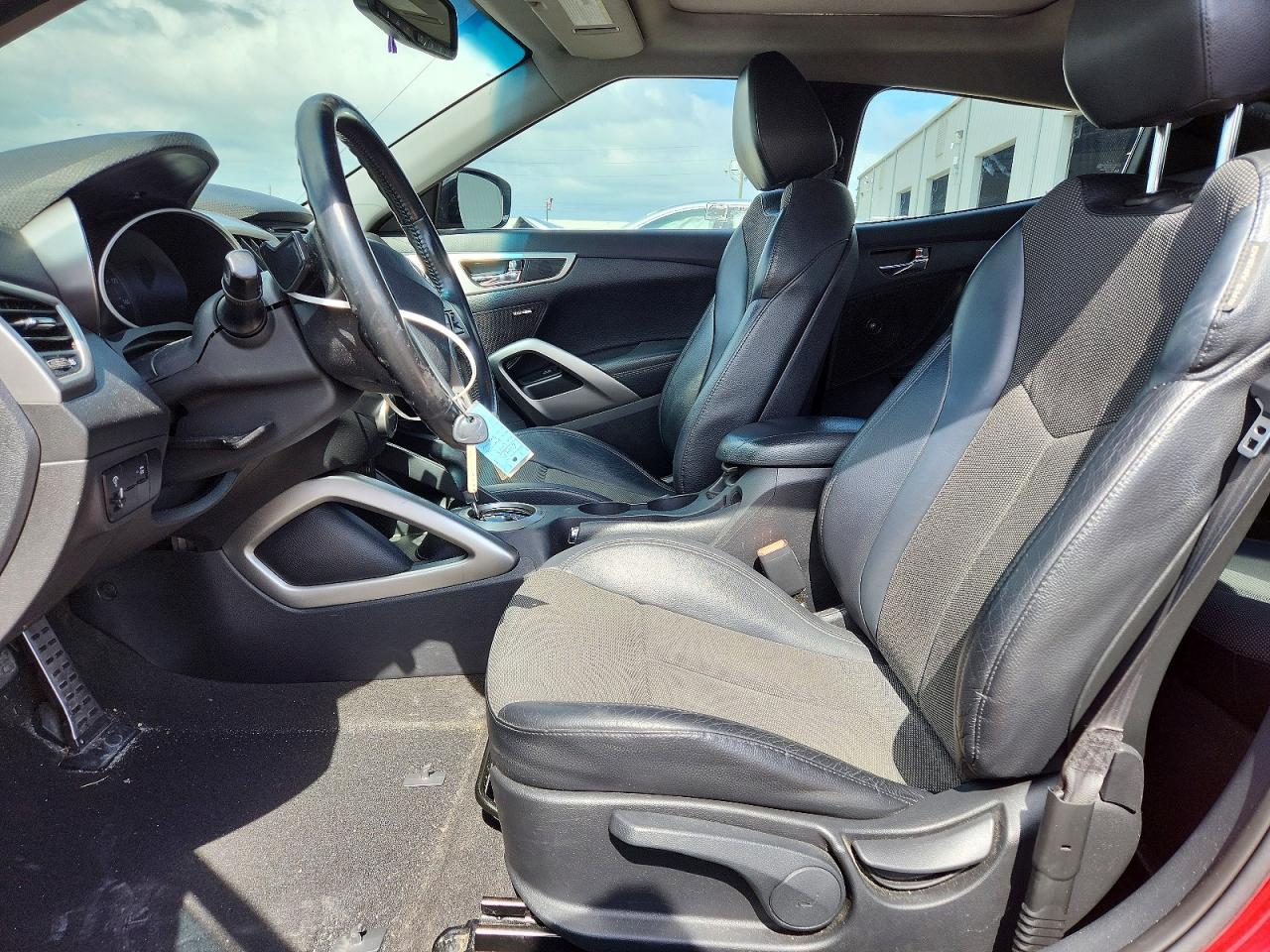 2013 HYUNDAI VELOSTER
