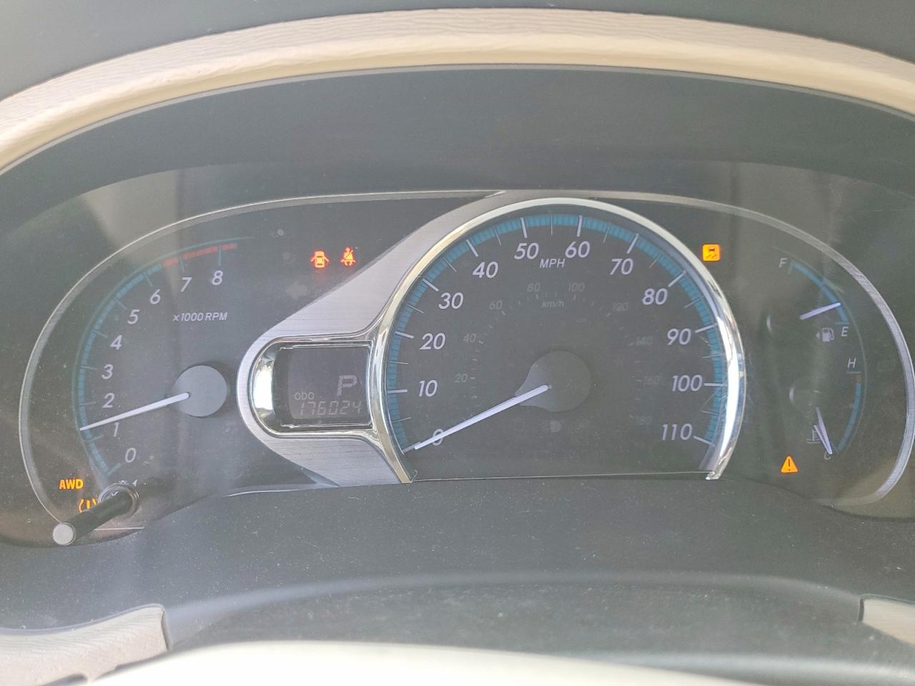 2013 TOYOTA SIENNA