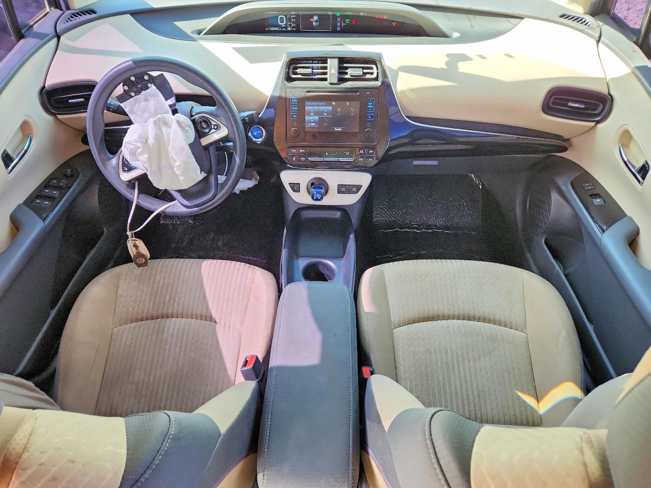 2016 TOYOTA PRIUS