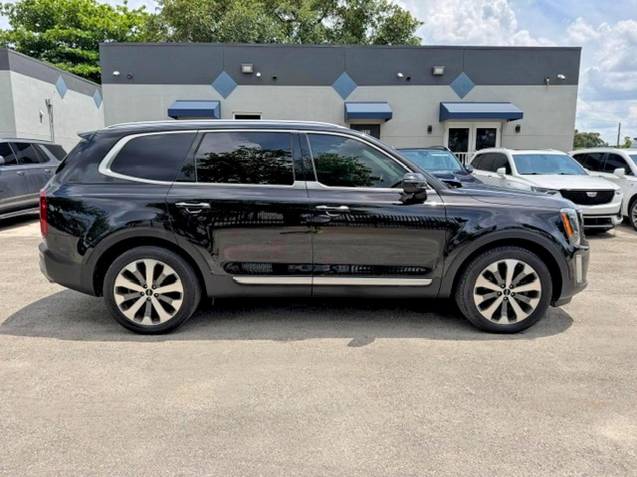 2022 KIA TELLURIDE