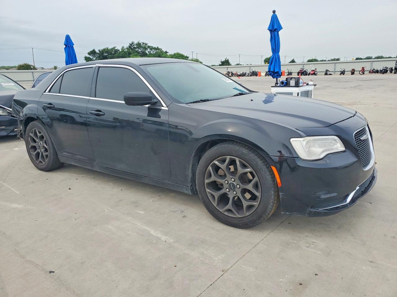 2015 CHRYSLER 300