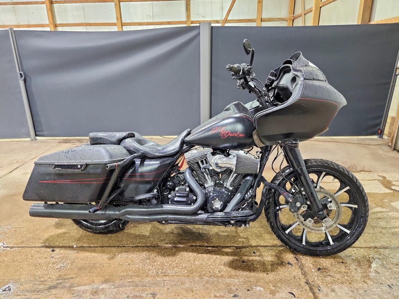 2015 HARLEY-DAVIDSON FL