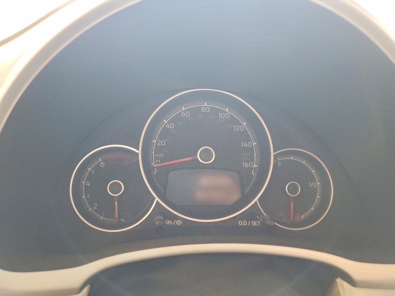 2019 VOLKSWAGEN BEETLE