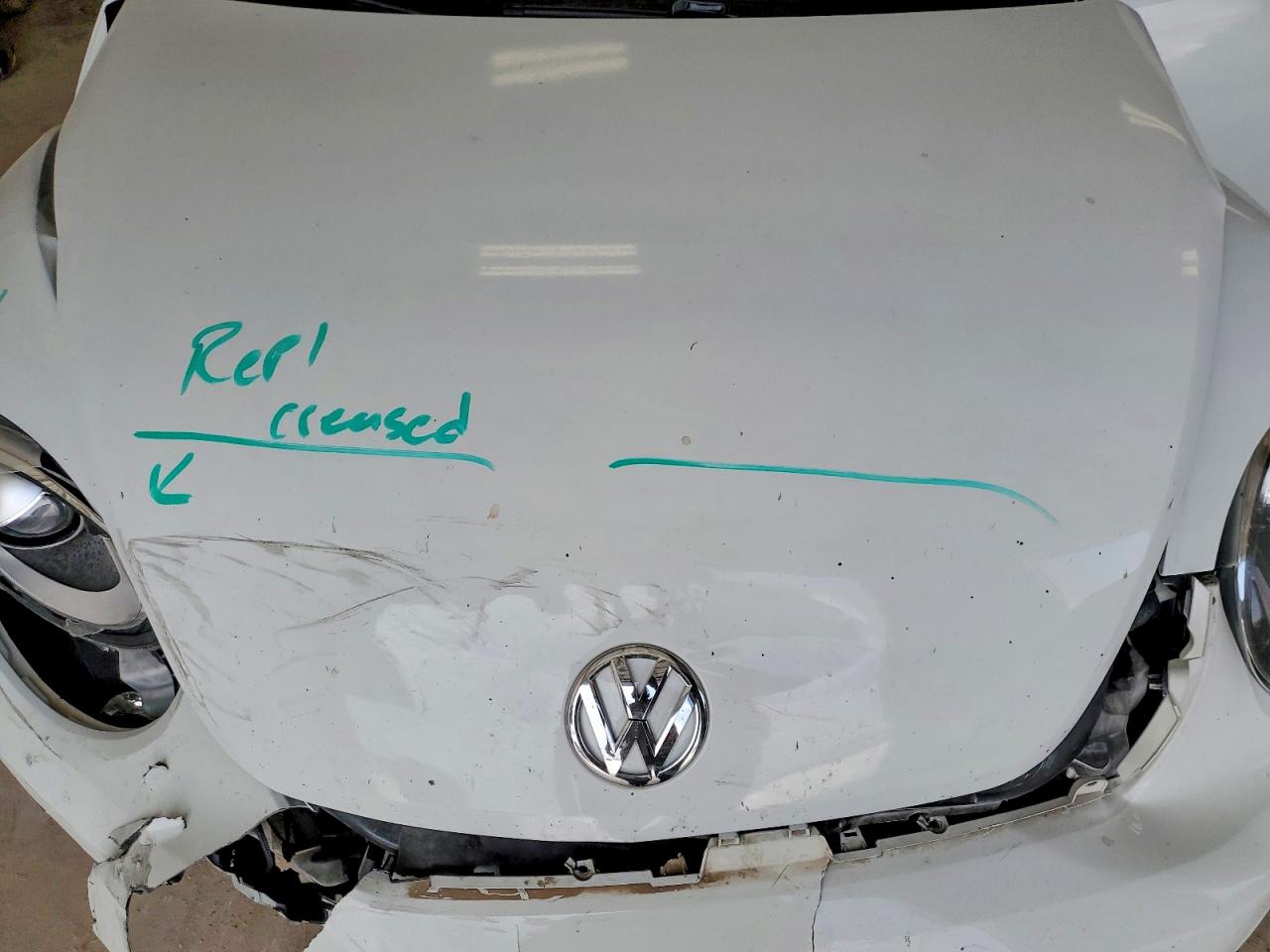 2019 VOLKSWAGEN BEETLE
