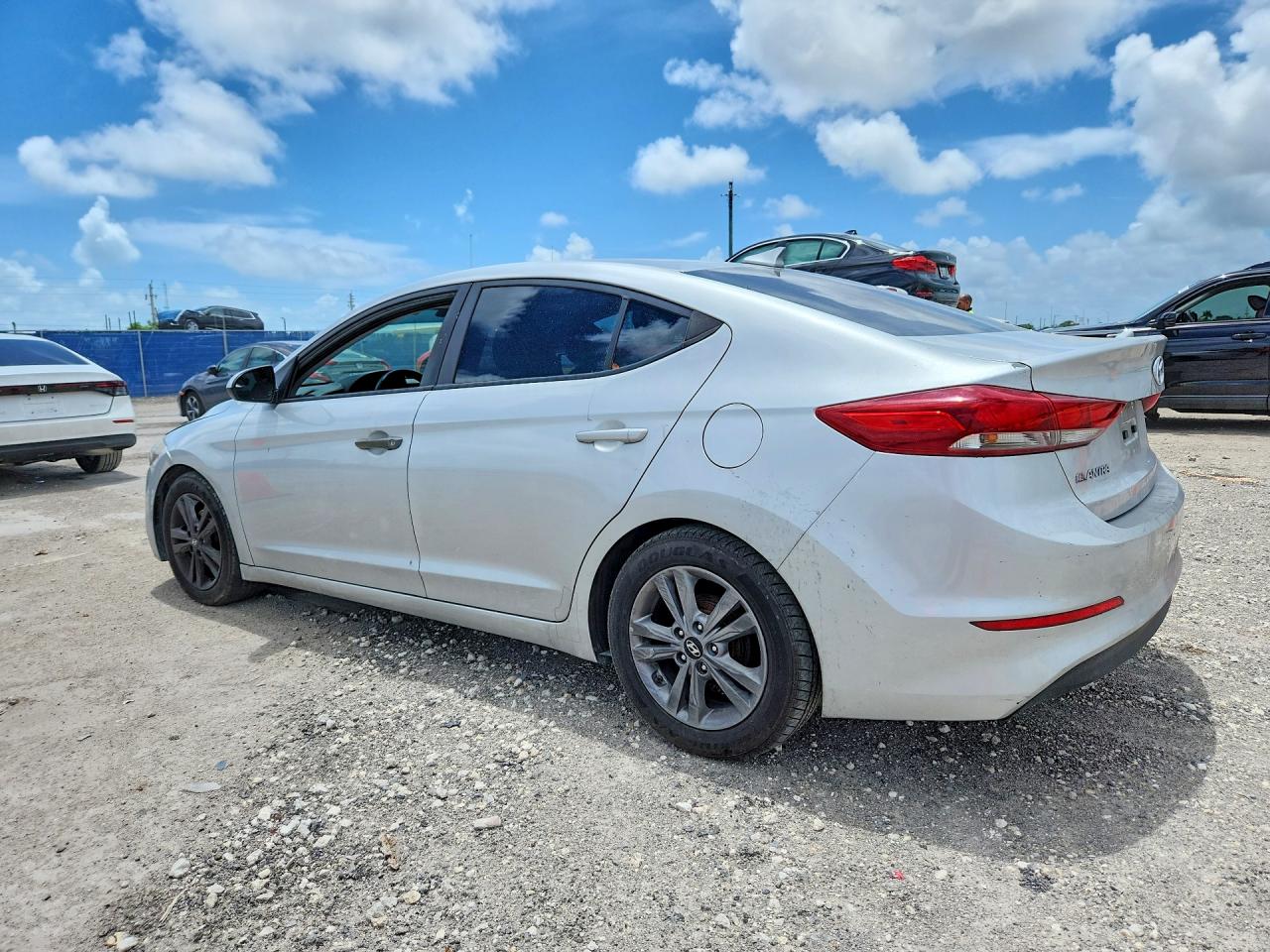 2017 HYUNDAI ELANTRA