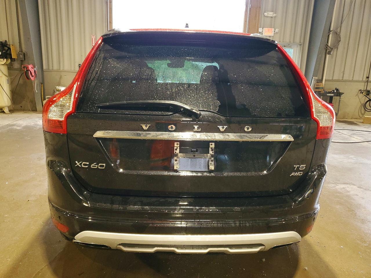 2017 VOLVO XC60