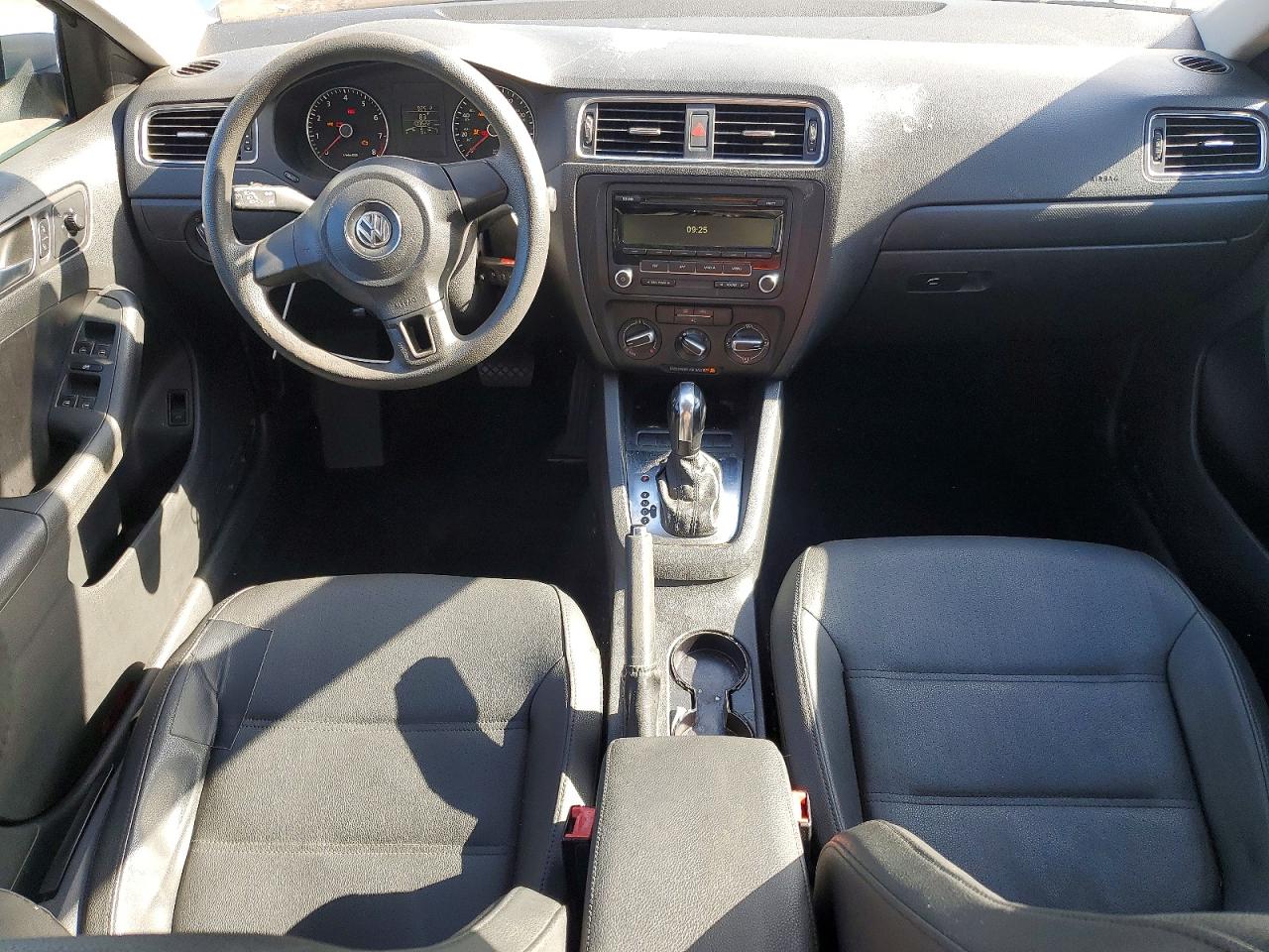 2012 VOLKSWAGEN JETTA