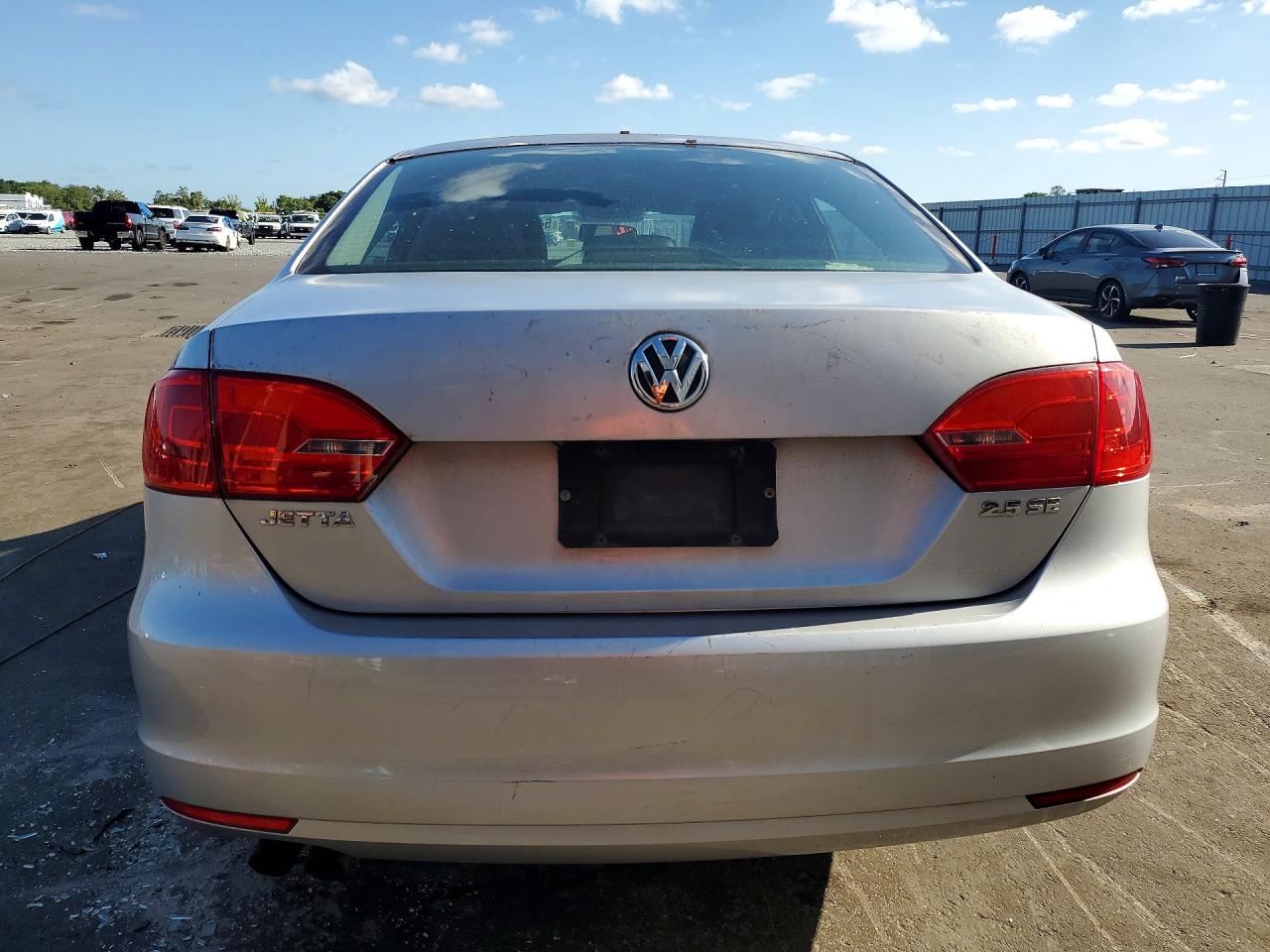 2012 VOLKSWAGEN JETTA