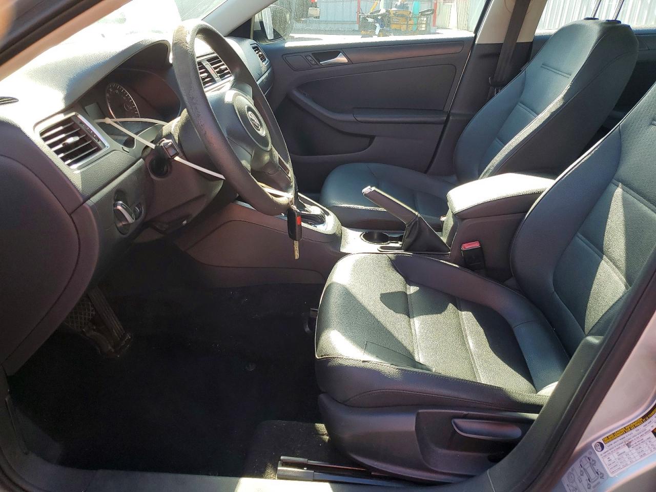 2012 VOLKSWAGEN JETTA