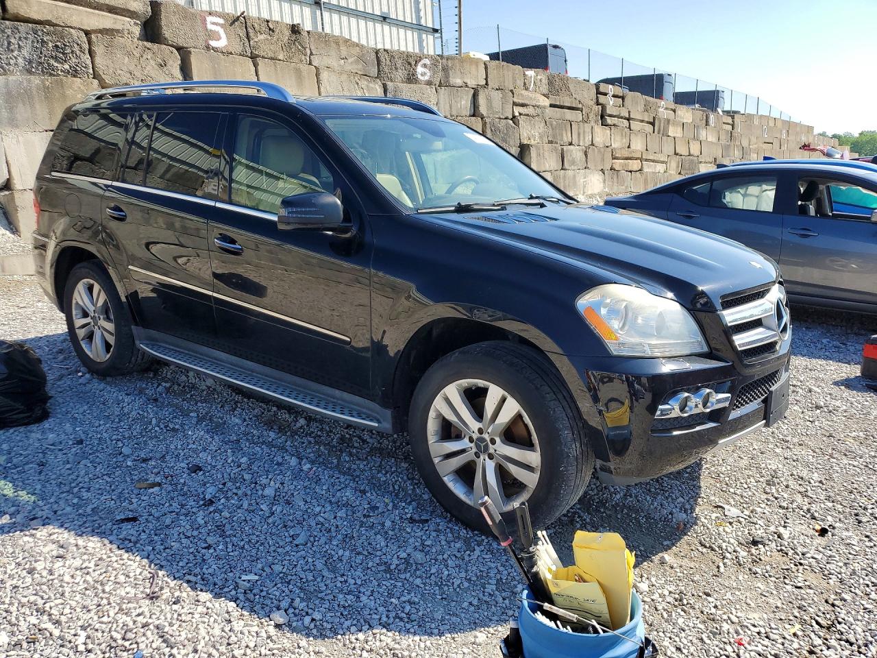 2011 MERCEDES-BENZ GL-CLASS