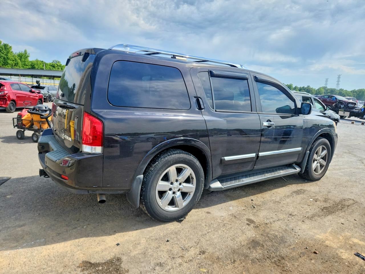2011 NISSAN ARMADA