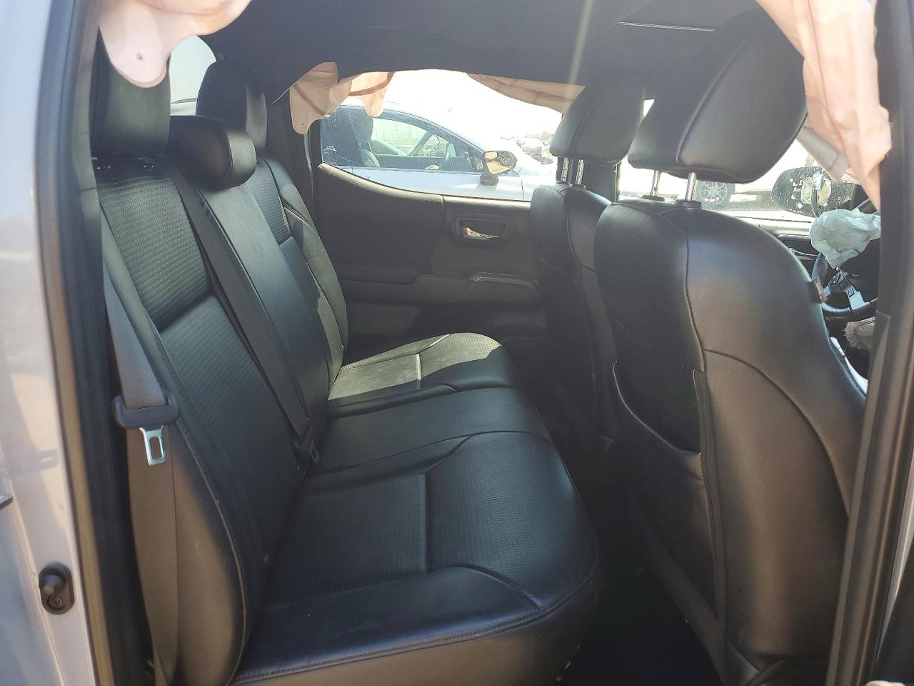 2019 TOYOTA TACOMA