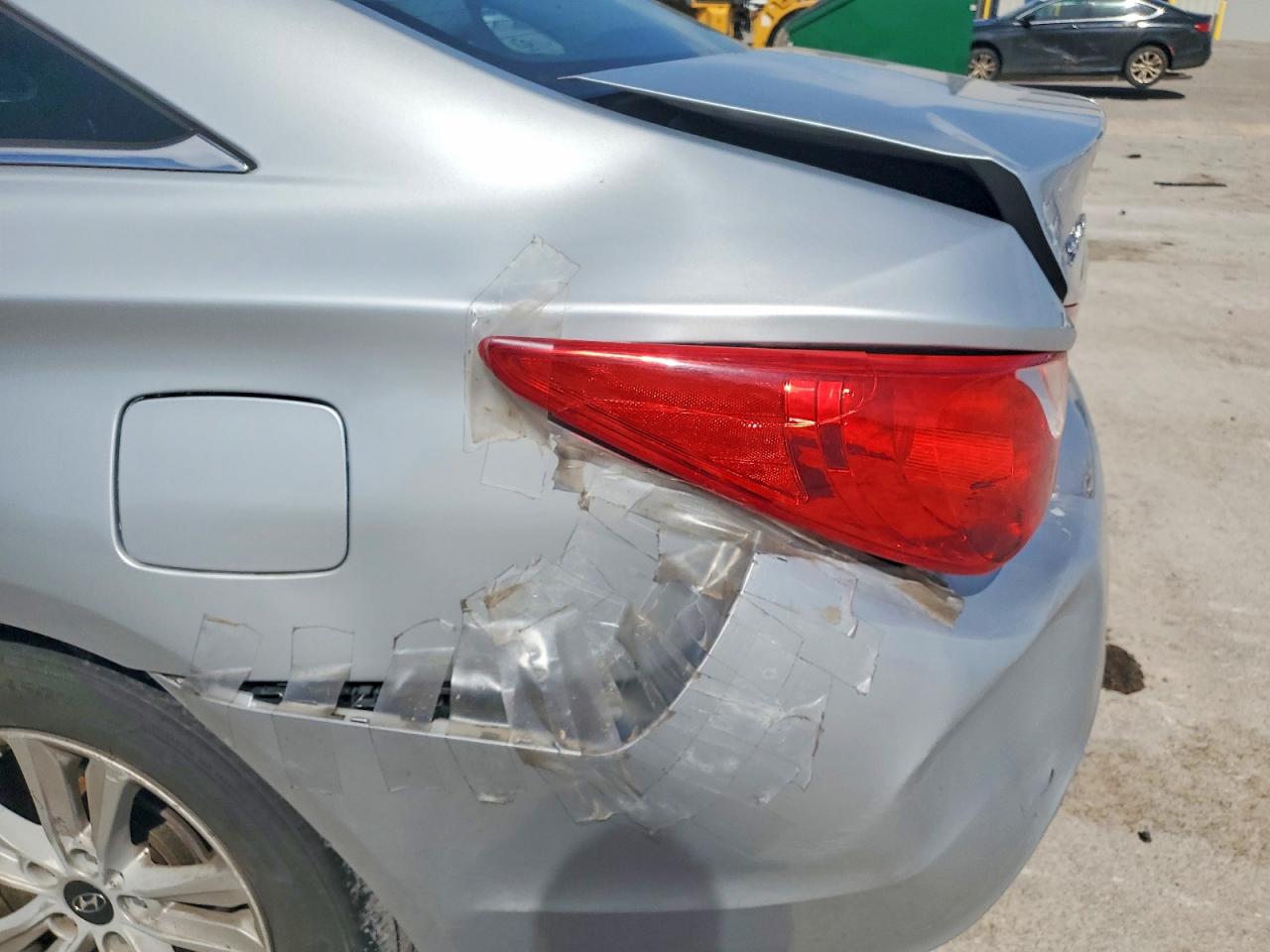 2011 HYUNDAI SONATA