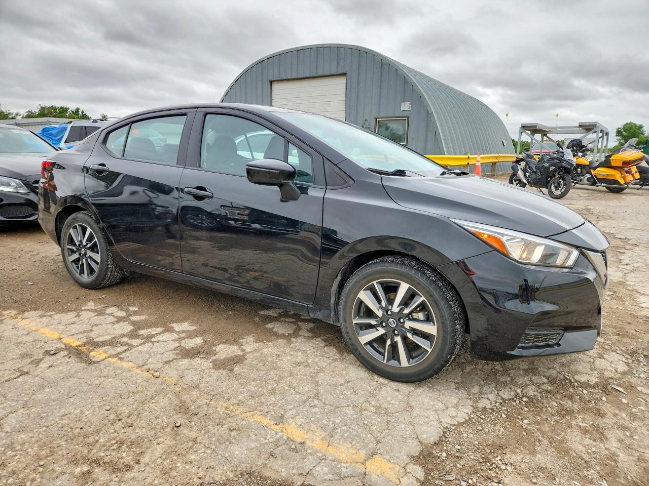 2021 NISSAN VERSA