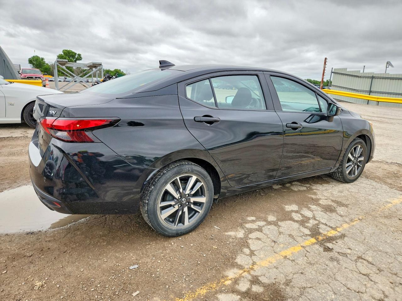 2021 NISSAN VERSA