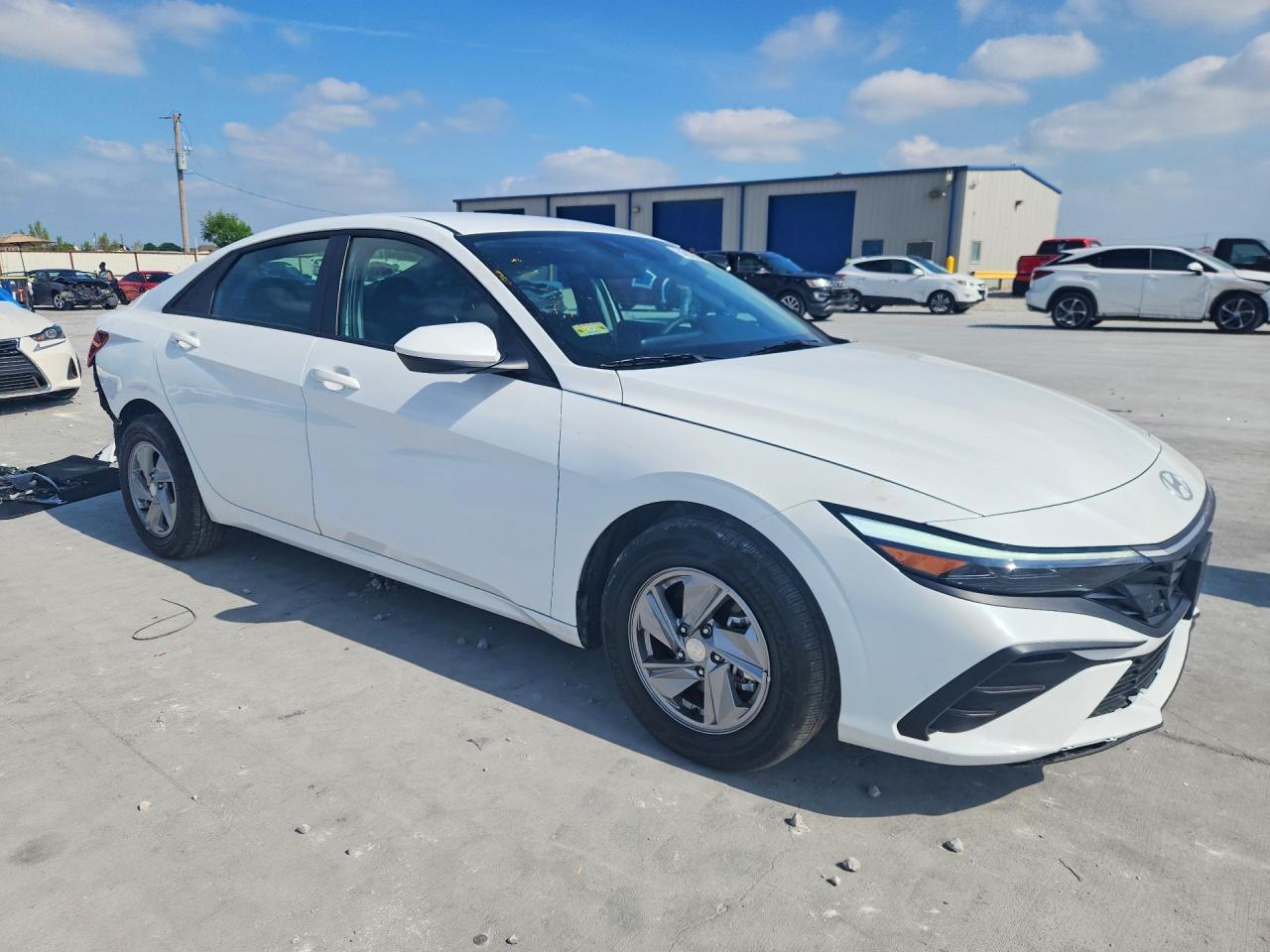 2025 HYUNDAI ELANTRA