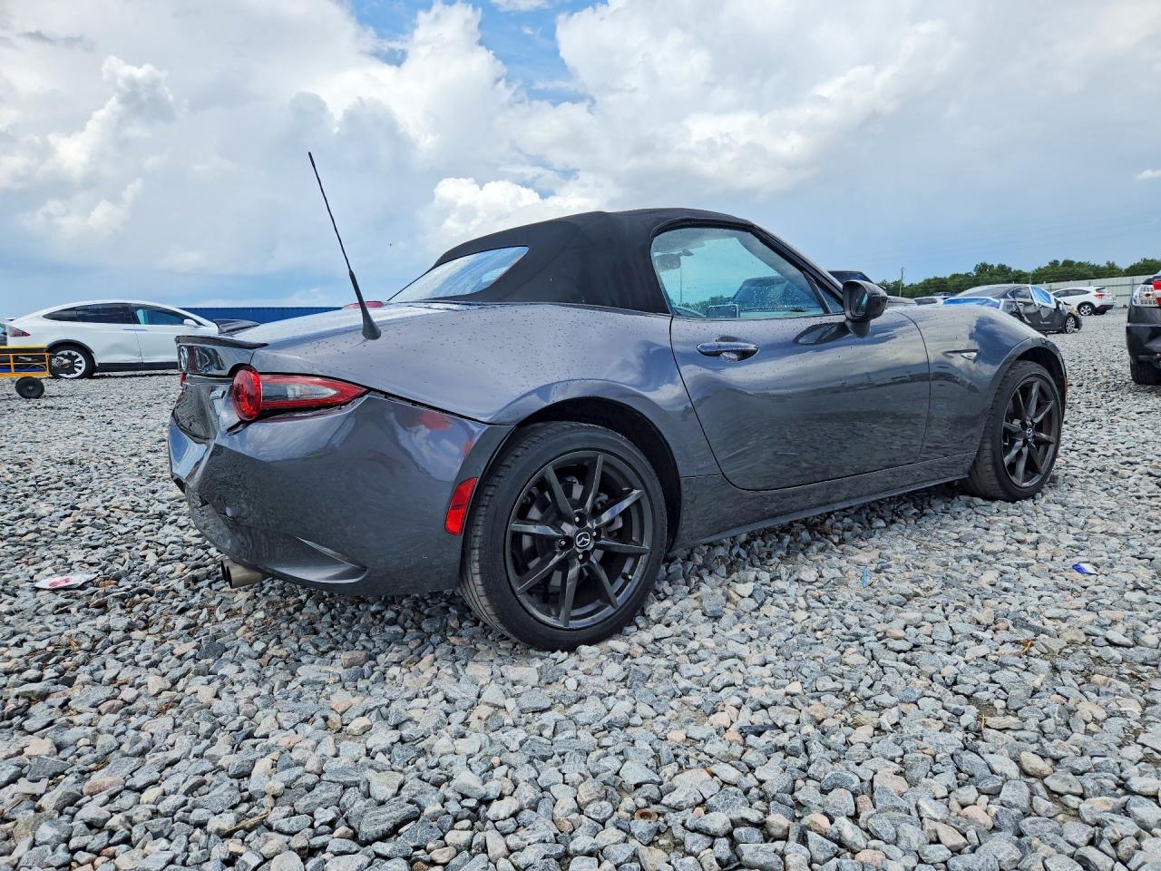 2016 MAZDA MX5