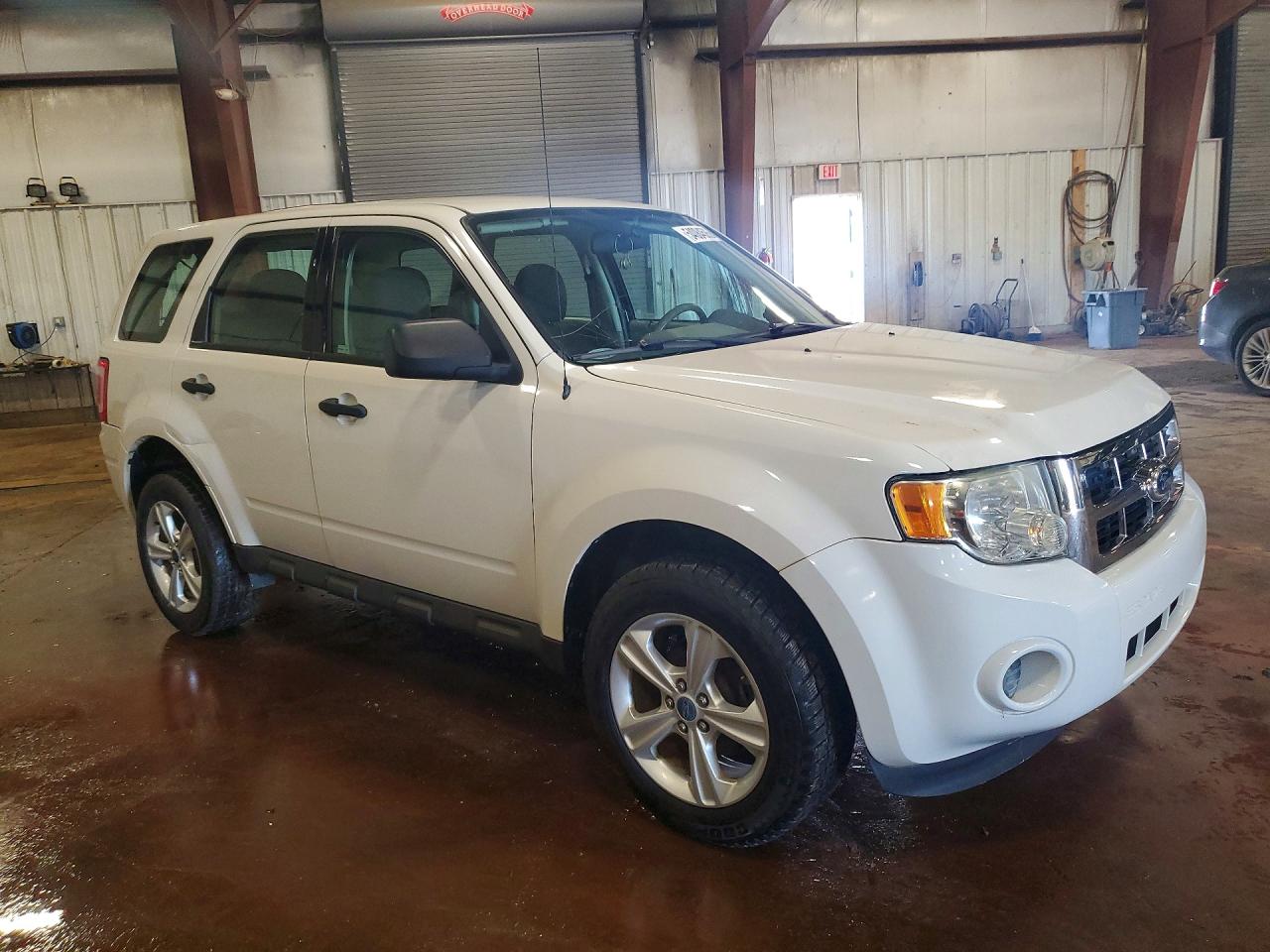 2010 FORD ESCAPE