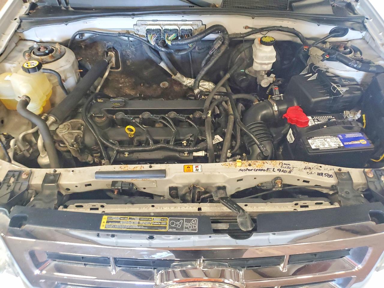 2010 FORD ESCAPE
