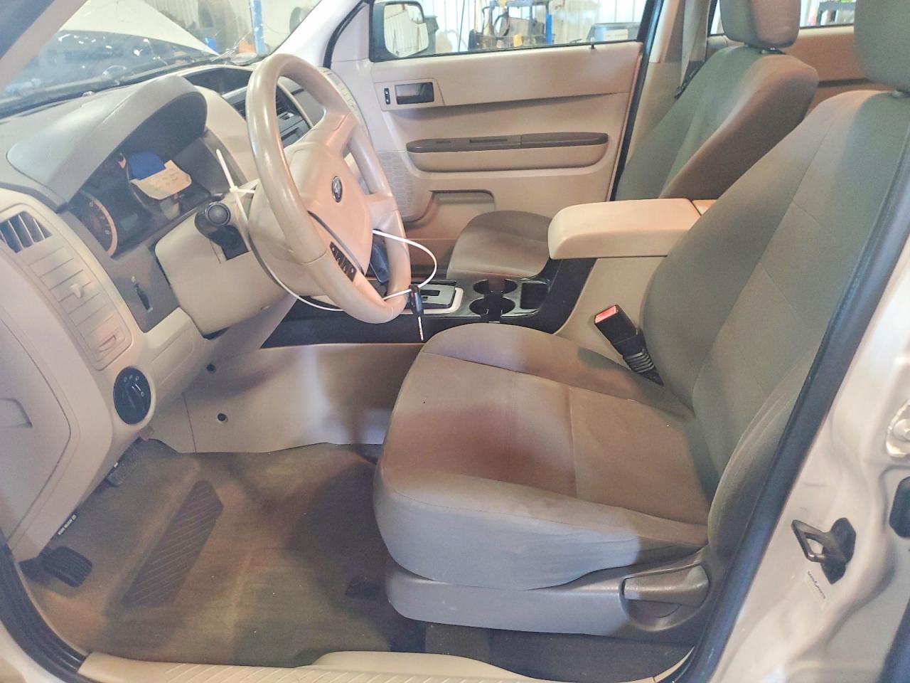 2010 FORD ESCAPE