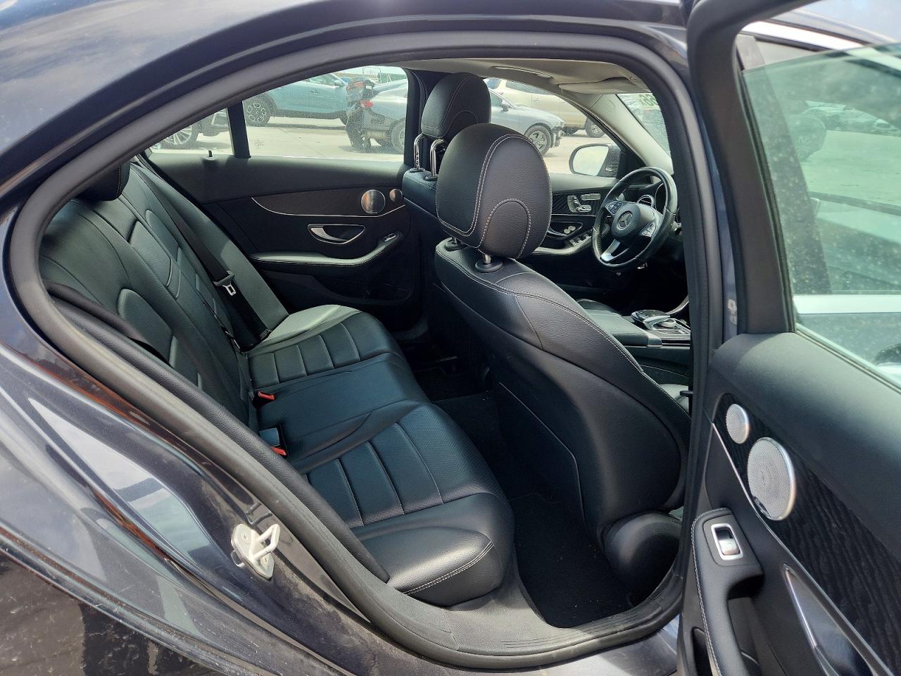 2016 MERCEDES-BENZ C-CLASS