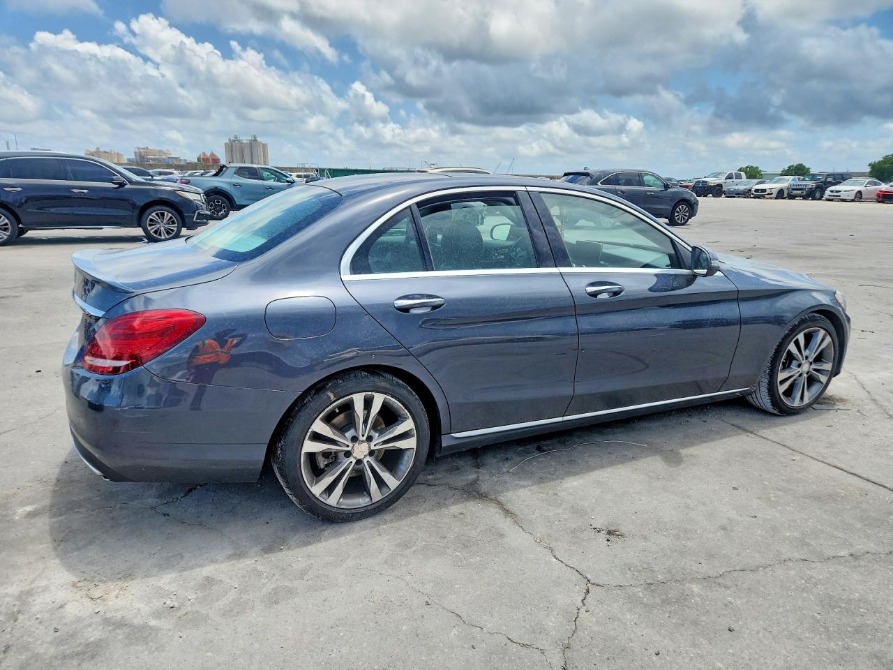 2016 MERCEDES-BENZ C-CLASS