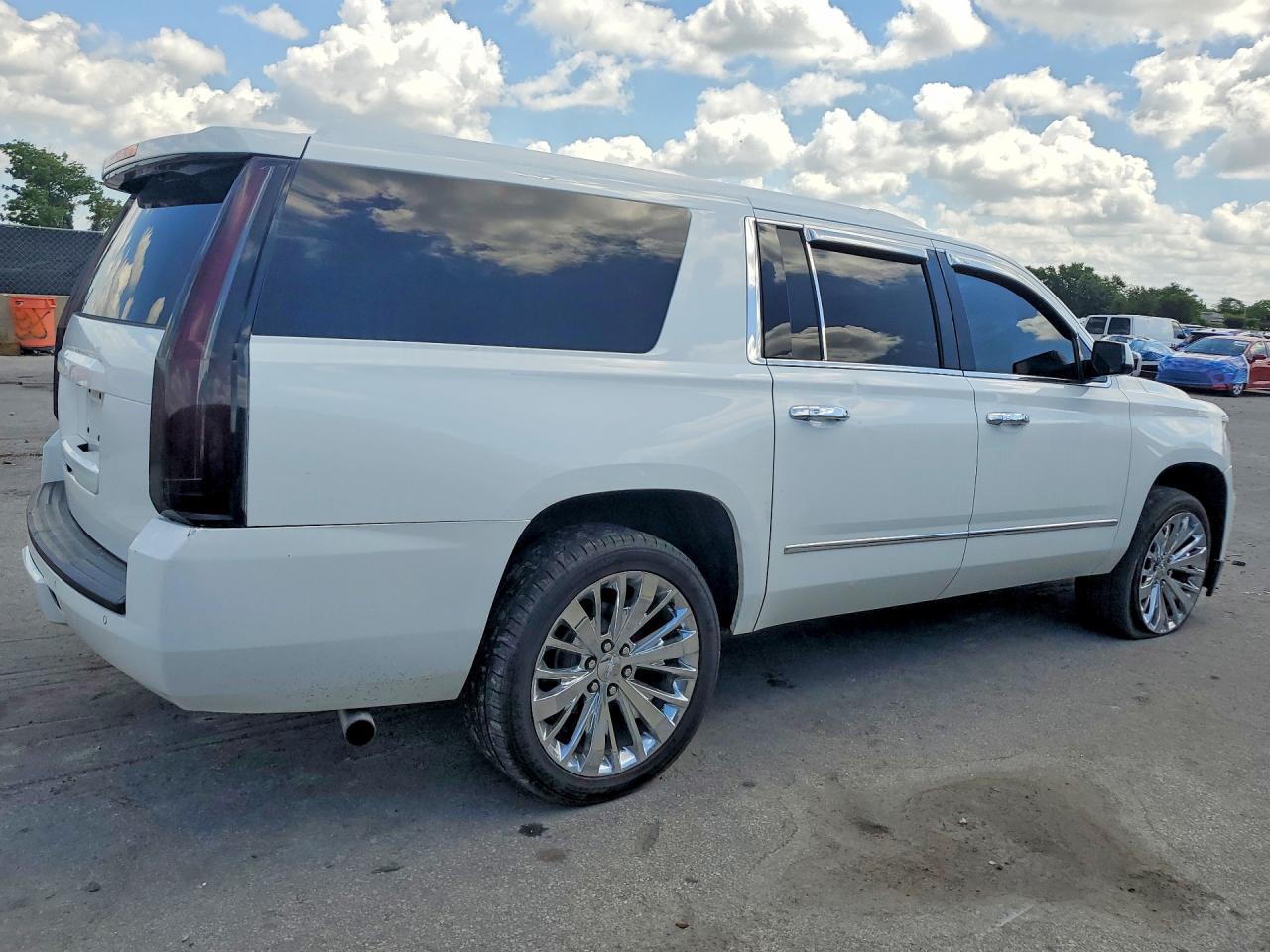 2017 CHEVROLET SUBURBAN