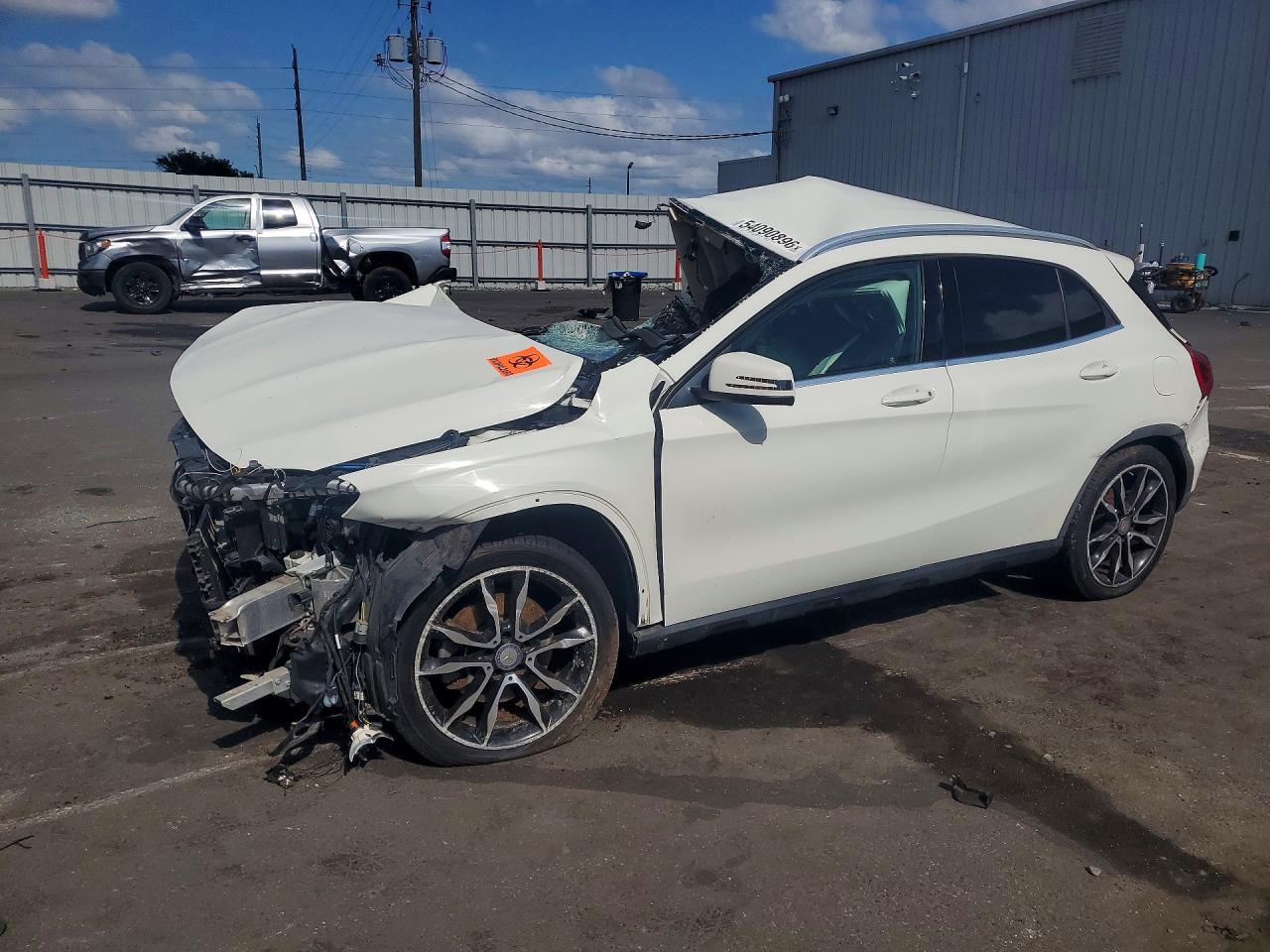 2017 MERCEDES-BENZ GLA-CLASS