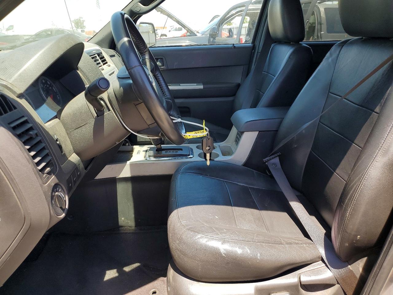 2010 FORD ESCAPE