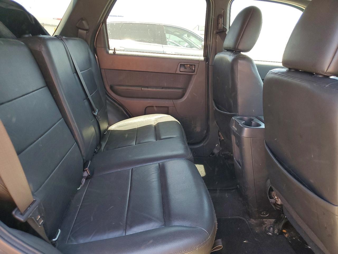 2010 FORD ESCAPE