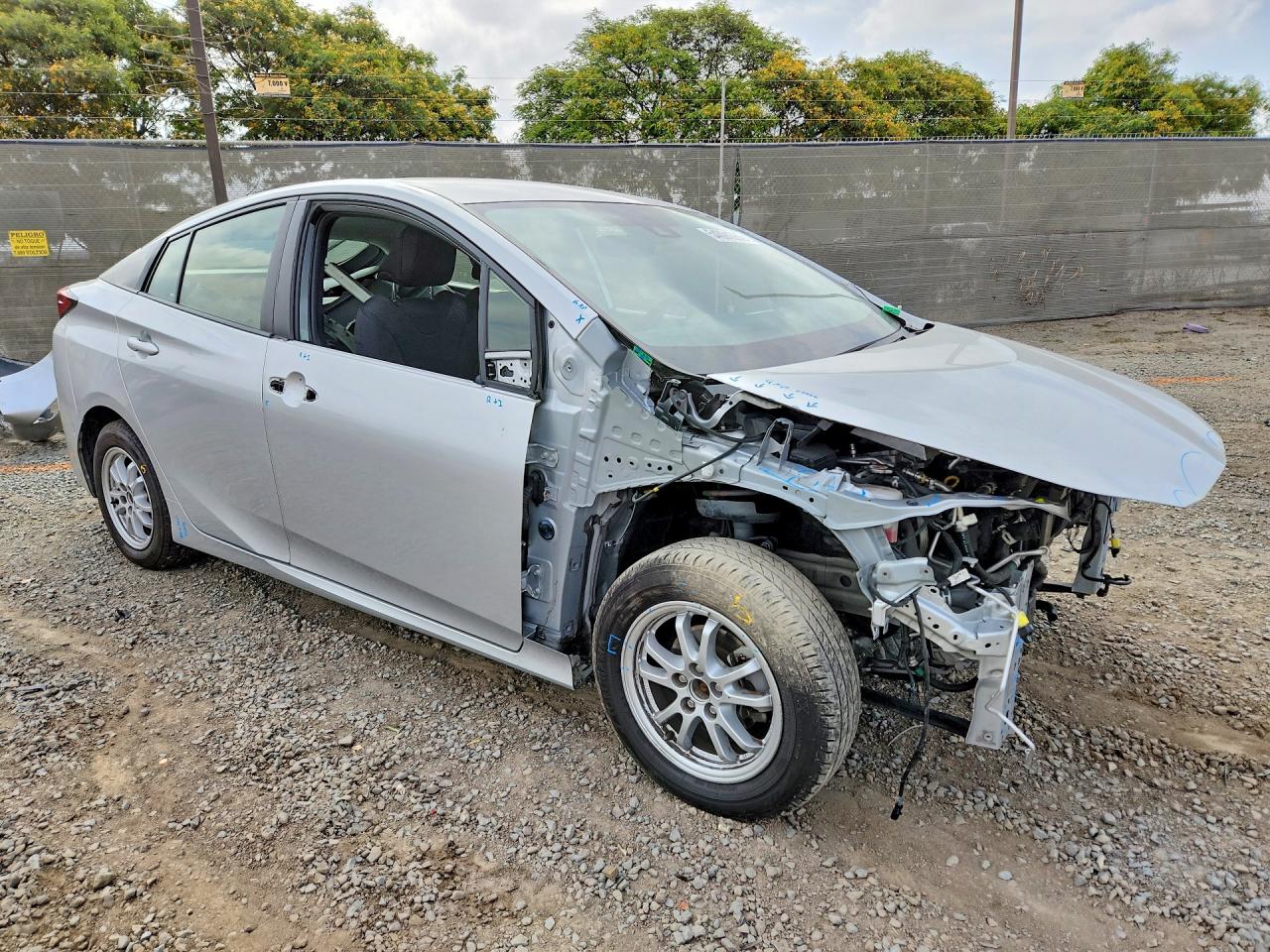 2022 TOYOTA PRIUS