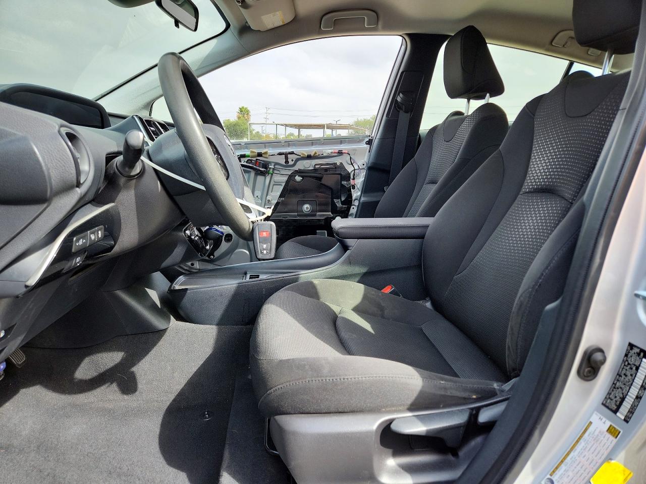 2022 TOYOTA PRIUS