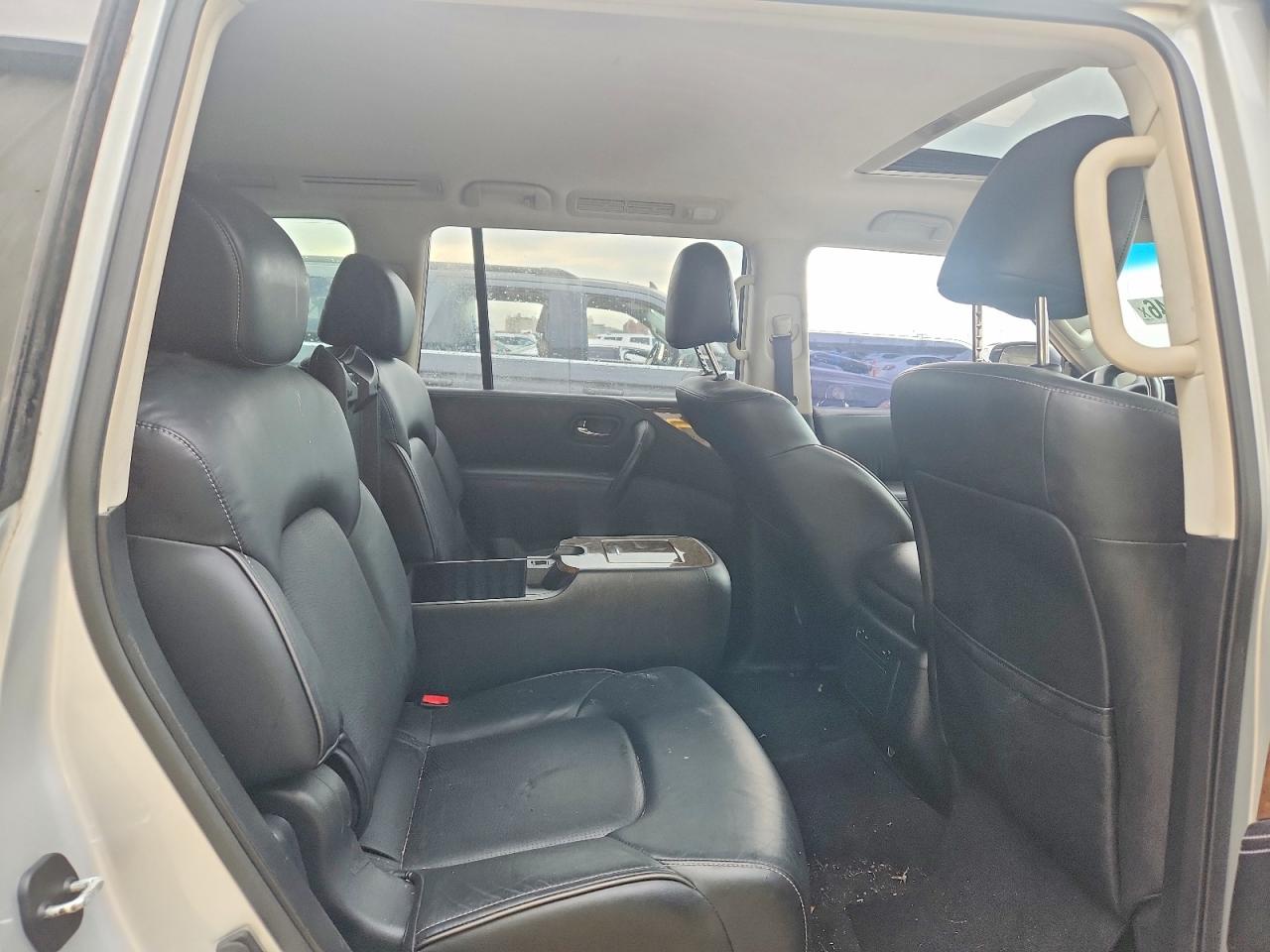 2017 INFINITI QX80