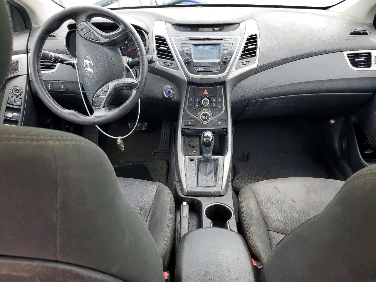 2016 HYUNDAI ELANTRA
